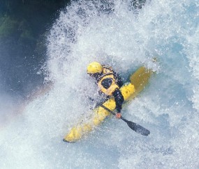 官方娱乐平台-圣西罗的温情，AC米兰用实力征服泰山，教练赛后深情拥抱诠释体育精神，圣西罗的温情，AC米兰用实力征服泰山，教练赛后深情拥抱诠释体育精神