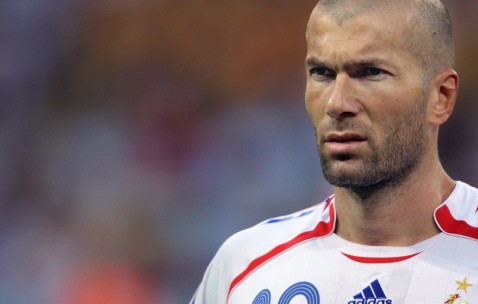 开云体育平台-Ning赛事新规引爆足球界，皇家马德里争议漩涡中的精彩发挥变革，新规引争议，皇马展锋芒